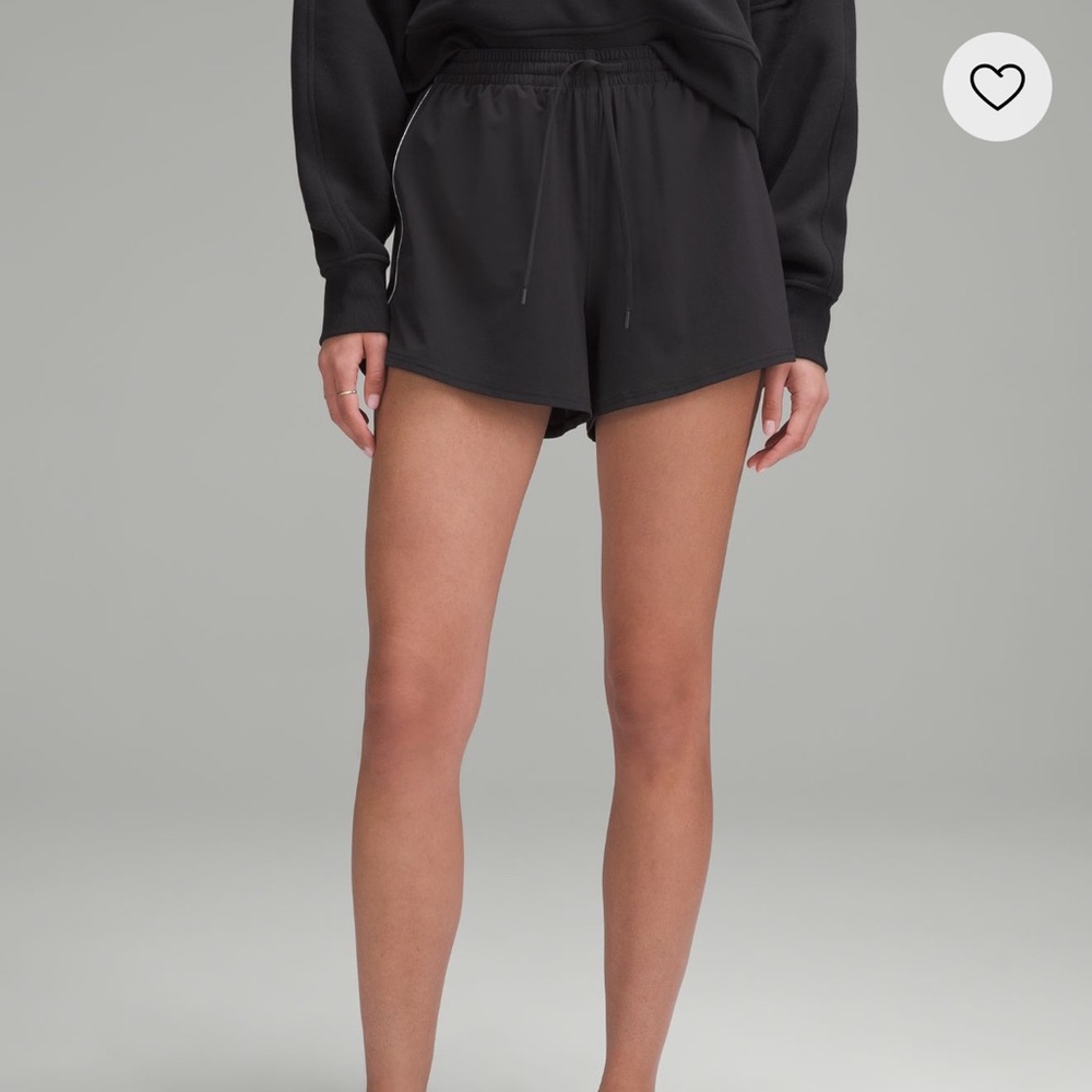 Lululemon Court Rival SZ12 High Rise 3”